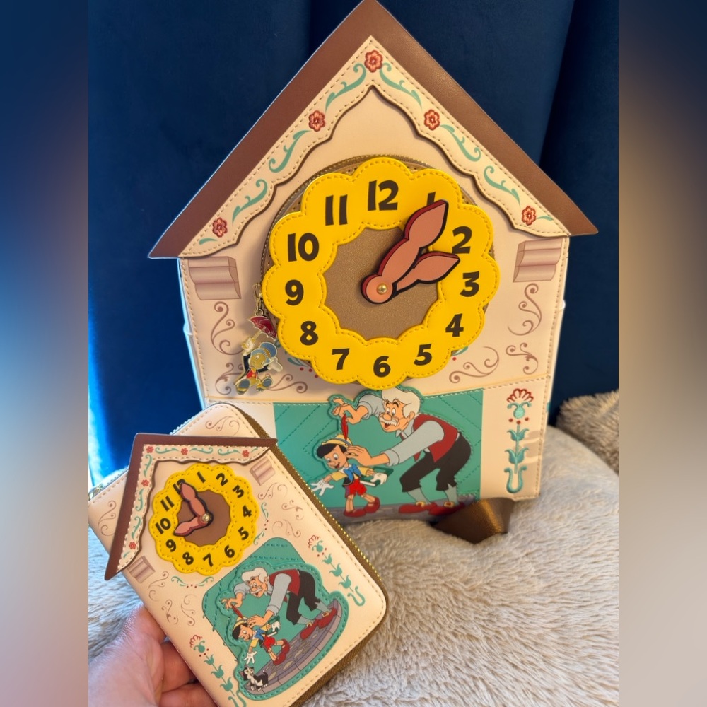 Disney Loungefly Wondercon Exclusive Pinocchio Cuckoo Clock Backpack & Wallet.